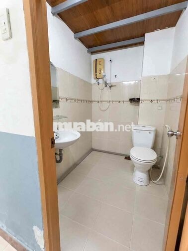 STUDIO BAN CÔNG SIÊU RỘNG NGAY CHỢ BÀ CHIỂU