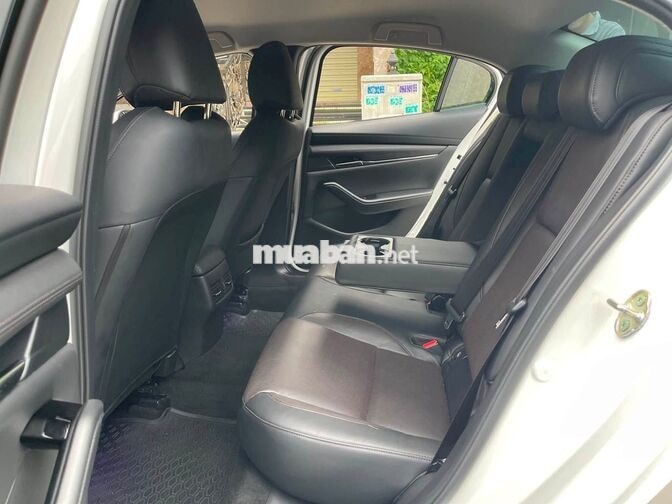 MAZDA 3 2025 1.5AT LUXURY 14.000 KM TRẮNG