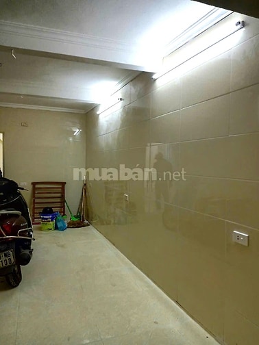 Chính chủ cho thuê cả nhà riêng 31m2, 2 tầng, ngõ 381, phố Bạch Mai
