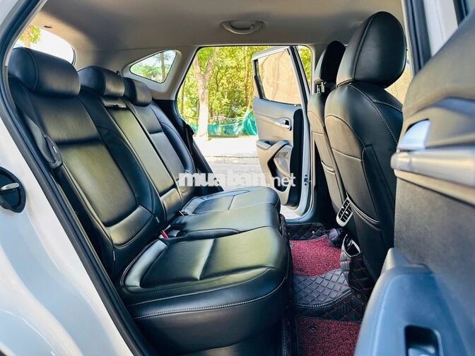 Kia Seltos 2021 1.4 Deluxe 17.000 km Trắng
