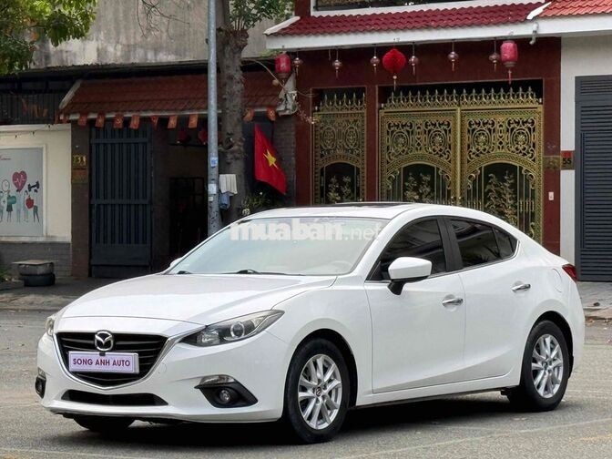 Mazda 3 2016 1.5AT Trắng cực đẹp