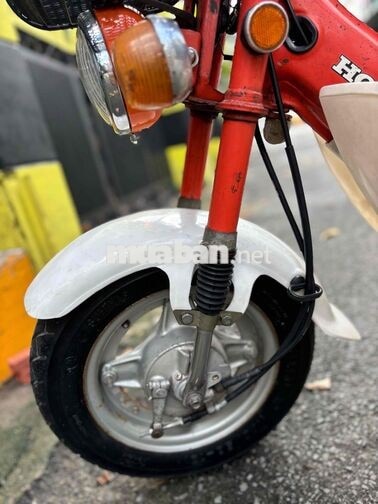 Honda Chaly 50cc màu cam có sẵn đề