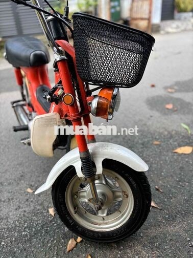 Honda Chaly 50cc màu cam có sẵn đề