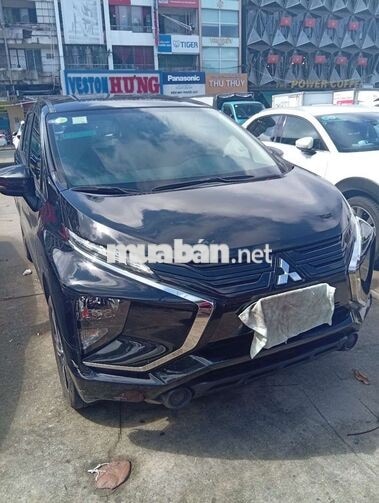 Mitsubishi Xpander 7 chỗ Đen 98000