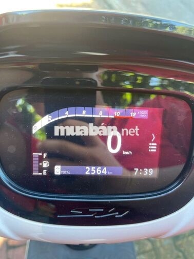 Honda SH 125 2025 màu trắng