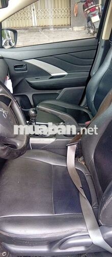 Mitsubishi Xpander 7 chỗ Đen 98000