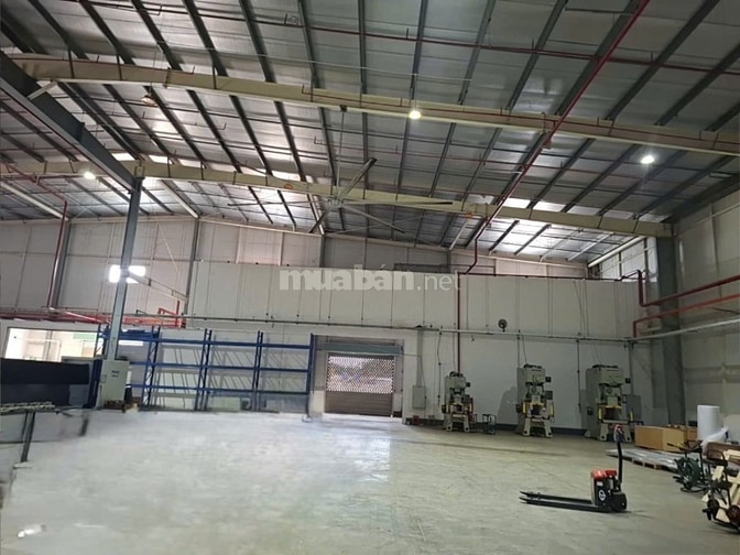 Cho thuê kho xưởng 2000m2 KCN Tân Đô - Đức Hòa, giá 3.5 USD m2