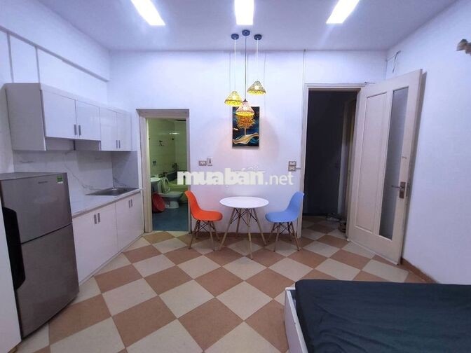Studio ngõ 92  Đào Tấn – thông phố Phan kế Bính – 5.2 tr