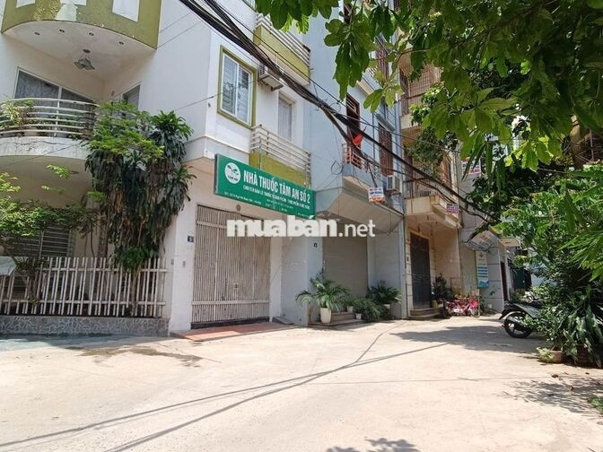 Studio ngõ 92  Đào Tấn – thông phố Phan kế Bính – 5.2 tr
