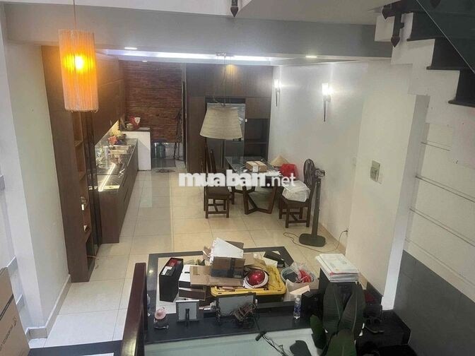 CHO THUÊ NHÀ FULL NỘI THẤT Ở NGAY - TRỆT 2 LẦU - ĐƯỜNG SỐ LÂM VĂN BỀN