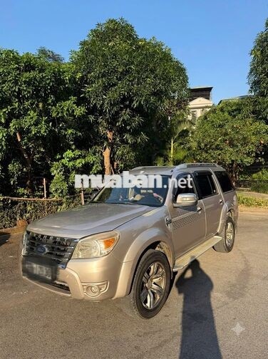 Ford Everest Limited 2.5L 4x2 AT 2011