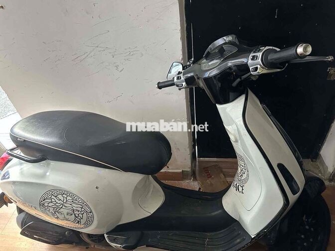 PIAGGIO VESPA SPRINT 2015 TRẮNG KEM