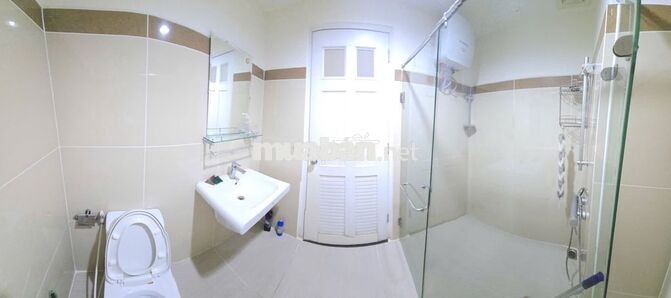 Cho thuê căn hộ 67m2=2PN-2WC. Nhà có một số nội thất