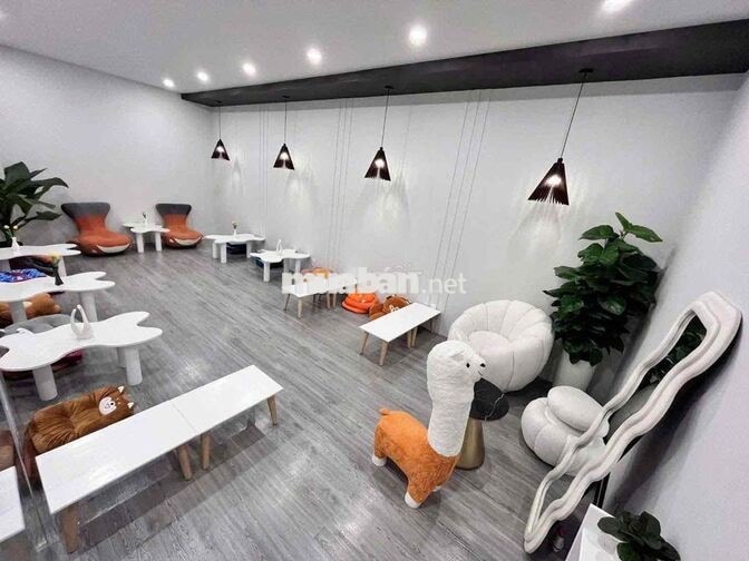mặt tiền trung tâm Q1, công trường Lam Sơn vị trí hiếm có khó tìm