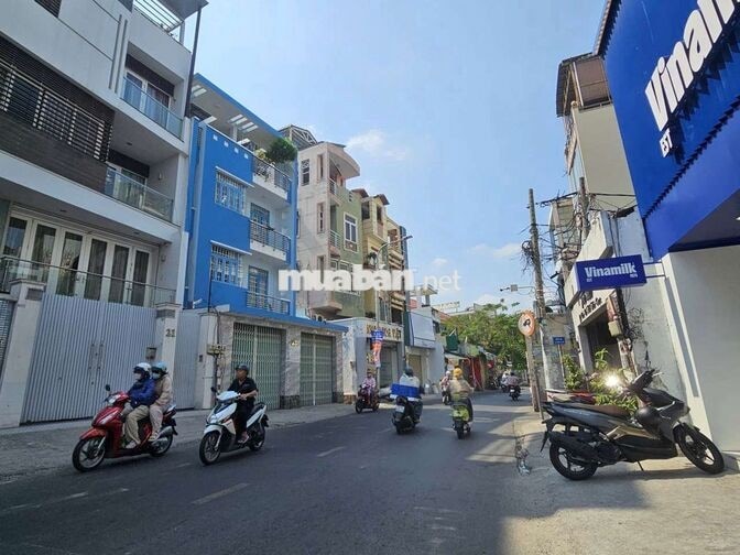 CHO THUÊ tòa nhà văn phòng mt đường Nguyễn Trọng Tuyển, Phú Nhuận