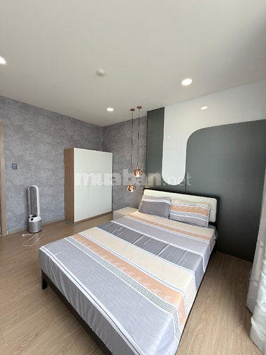 Bán Căn hộ 109m2, C/c Riva Park, có Sổ Hồng, View Sông Sài Gòn.