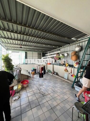 Bán nhà mặt tiền hẻm - Phường Cầu Ông Lãnh, Q.1