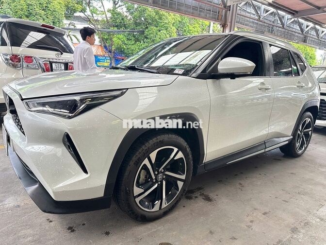 Toyota Yaris Cross 2024 xe gia đình, 1 chủ từ đầu