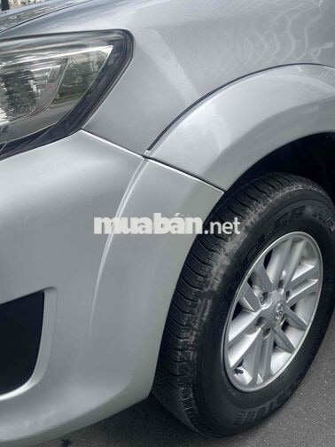 Toyota Fortuner 2012 mẫu mới 2013 xăng 1 cầu