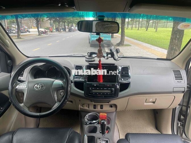 Toyota Fortuner 2012 mẫu mới 2013 xăng 1 cầu