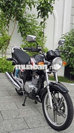 Suzuki EN150 2013 màu đen