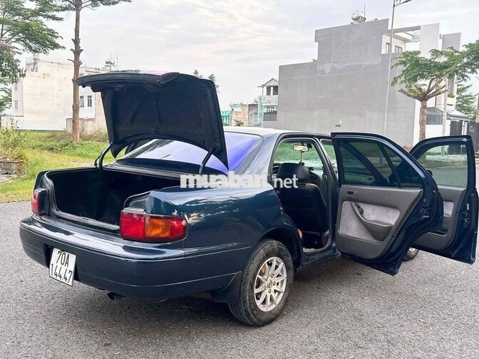 TOYOTA CAMRY Đklđ  2017 LE 1.8 STĐ Xanh