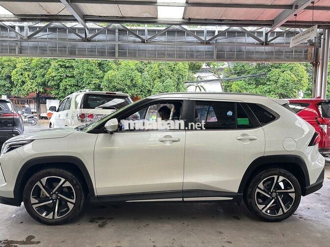 Toyota Yaris Cross 2024 xe gia đình, 1 chủ từ đầu