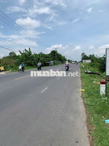 Kho xưởng 1.000 m² có điện 3 pha, mặt tiền đường Quốc Lộ 91B