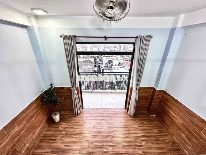 CHO THUÊ DUPLEX BAN CÔNG - CỬA SỔ TRỜI TO, RỘNG 35m2 NGAY QUANG TRUNG