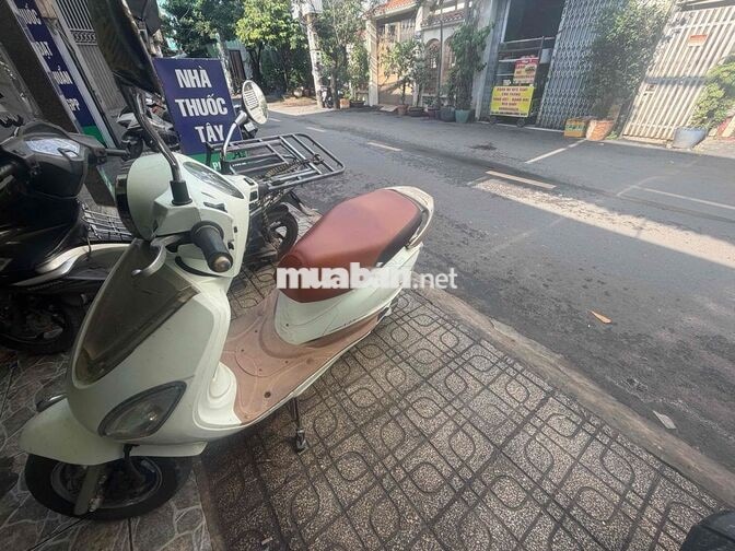 SYM Attila V 125cc màu trắng