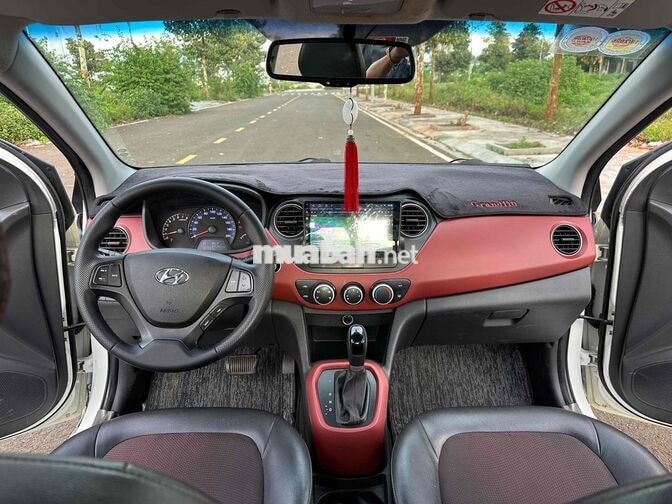 Hyundai i10 Sedan 2021 Trắng Tự động