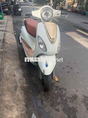SYM Attila V 125cc màu trắng