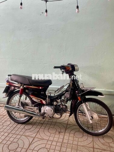 Honda Super Dream 2005 màu nho