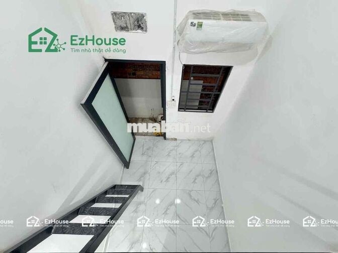 FREE TIỀN NHÀ THÁNG 10,  ĐI BỘ QUA IUH CS3