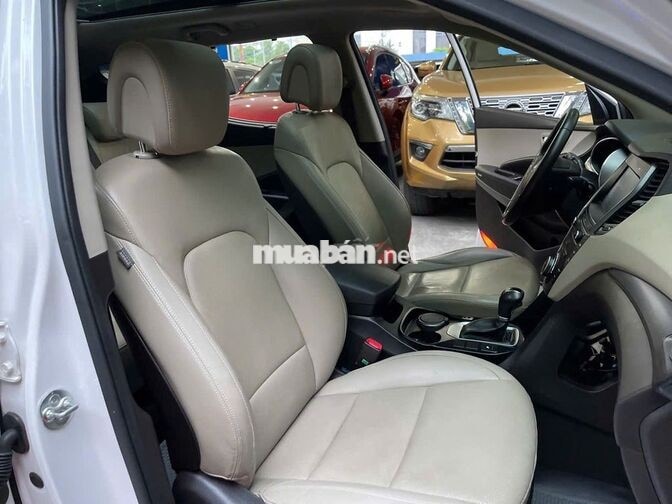 Hyundai SantaFe 2016 Trắng 7 chỗ Tự động