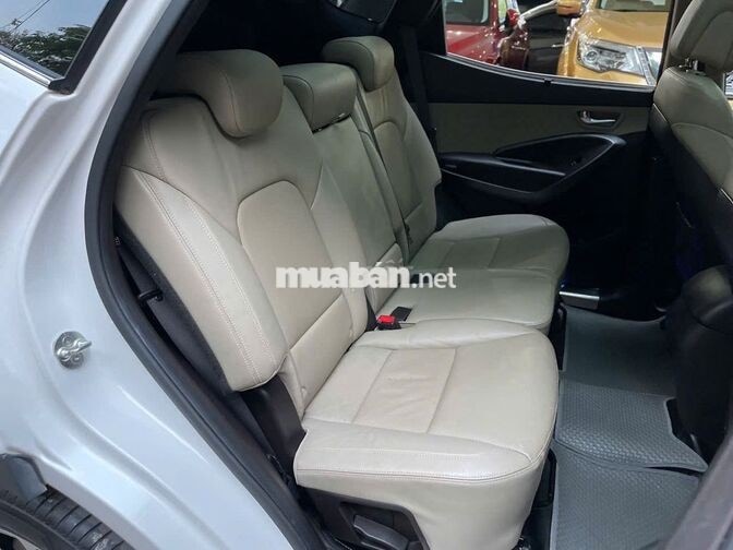 Hyundai SantaFe 2016 Trắng 7 chỗ Tự động
