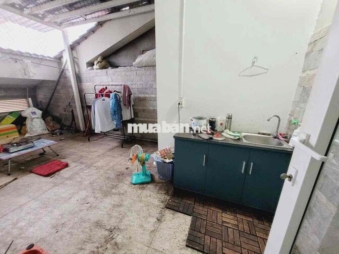 Cho thuê nguyên lầu 3 2 phòng ngủ giá 5 triệu