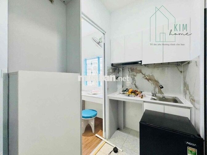 Phòng trọ tách bếp cửa sổ trời đầy đủ nội thất gần chợ Tân Định