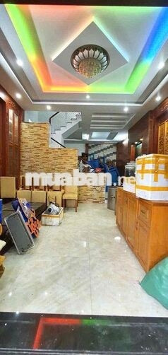 Cho Thuê Nhà 3 Tầng-Hẻm Xe Tải,Đs.11,p.HBP Giá 15tr TL