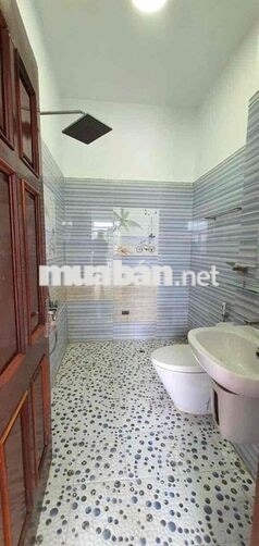 Cho Thuê Nhà 3 Tầng-Hẻm Xe Tải,Đs.11,p.HBP Giá 15tr TL