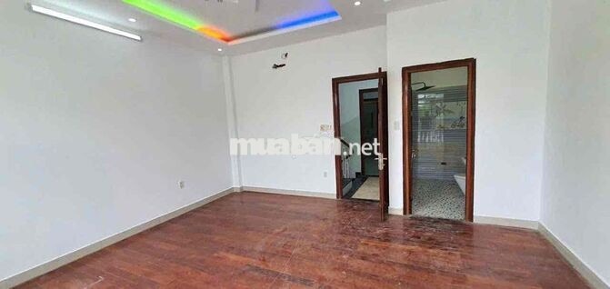 Cho Thuê Nhà 3 Tầng-Hẻm Xe Tải,Đs.11,p.HBP Giá 15tr TL