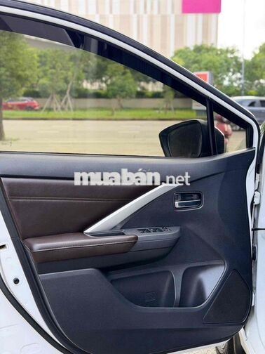 Mitsubishi Xpander 2022 Premium trắng