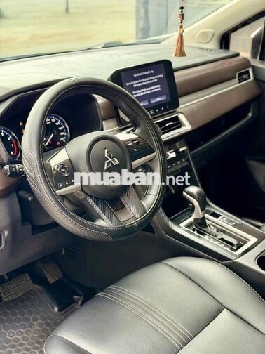 Mitsubishi Xpander 2022 Premium trắng