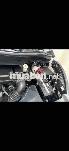 Mitsubishi Xpander 7 chỗ Tự động Trắng