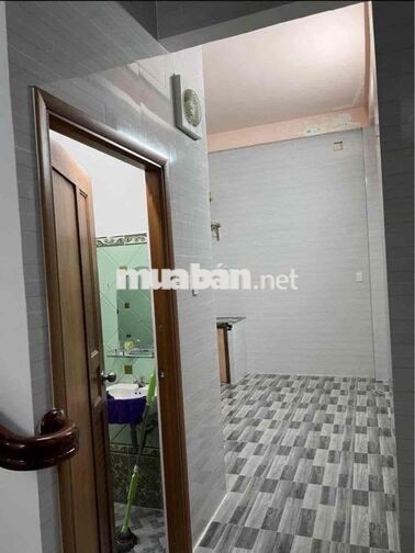 cho thuê NHÀ NGUYÊN CĂN mặt tiền đường ngô quyền Trung tâm thành phố .