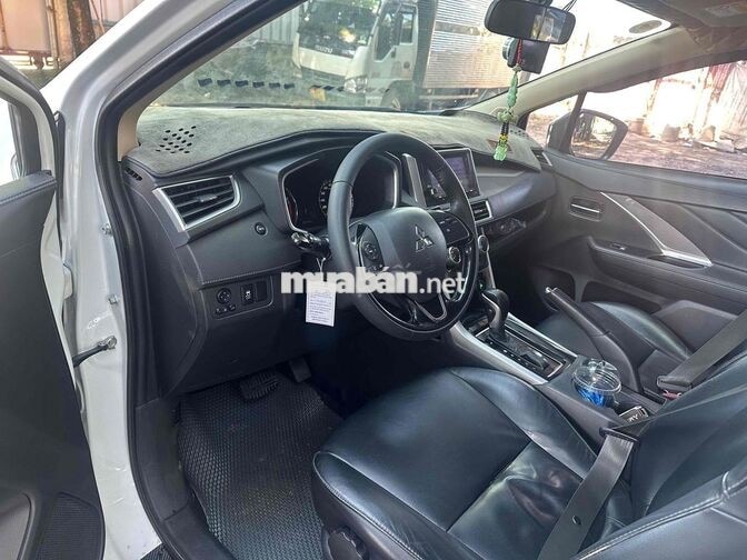 Mitsubishi Xpander 7 chỗ Tự động Trắng