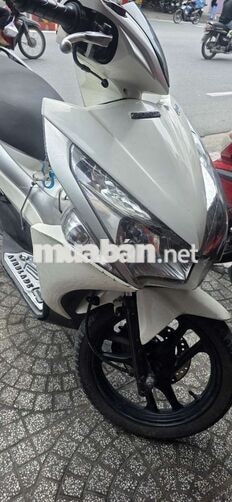 Honda Air Blade màu trắng