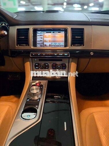 Jaguar XF 2014 2.0 Tự động Đen