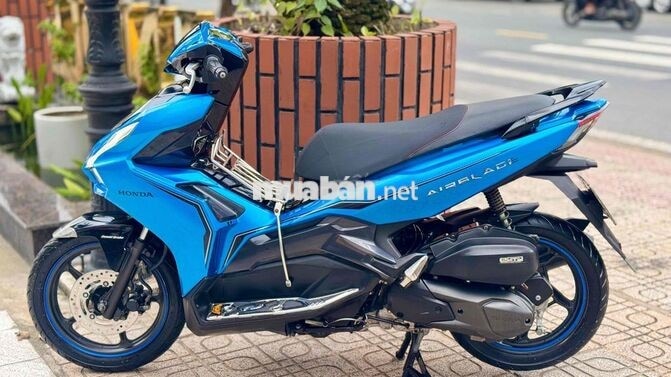 Honda Air Blade 125 2020 Xanh đen ( Bstp 1Chủ )