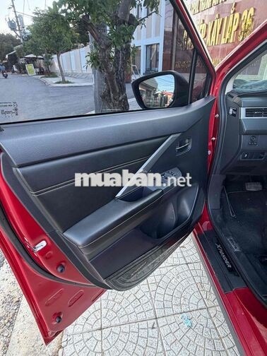 Mitsubishi Xpander Premium 7 chỗ Đỏ